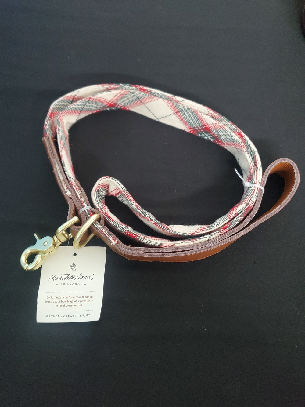 Hearth & Hand Cream and Red Plaid Dog Leash with Brown Leather Trim - Picture 2 of 4